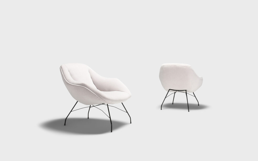 Pair of “Concha” armchairs by Carlo Hauner & Martin Eisler