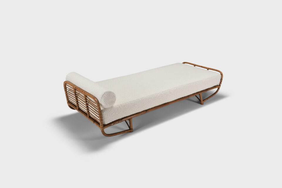 beautiful Bamboo and Rattan Daybed in Ivory Bouclé, Italy, 1960s