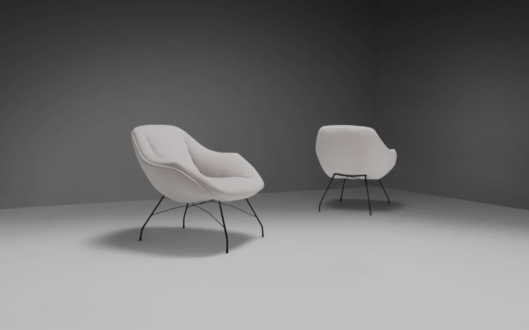 Pair of “Concha” armchairs by Carlo Hauner & Martin Eisler