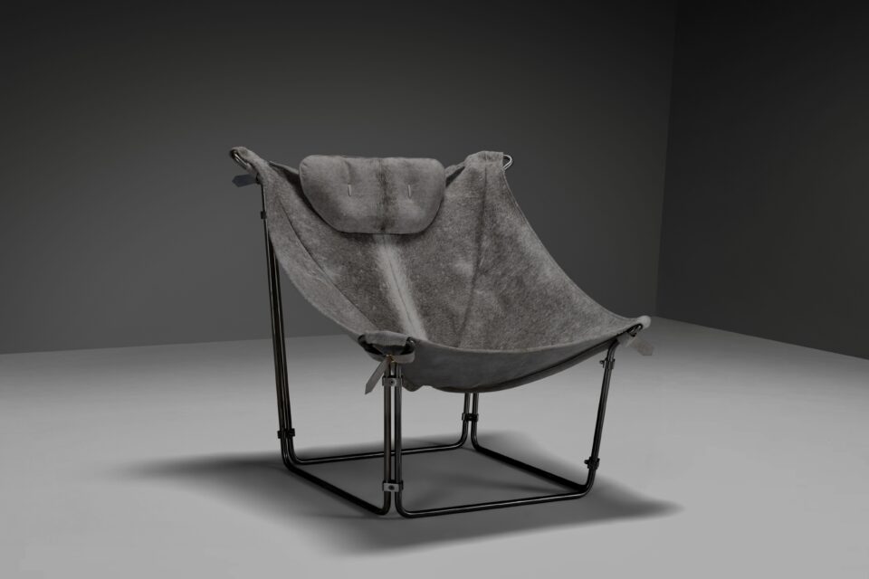 ‘Buffalo’ Lounge Chair in Cow Hide and Steel by Kwok Hoi Chan, France 1969